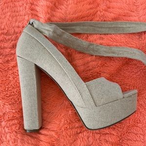 Shoe Dazzle, ~5 inch heel, tried on, never used